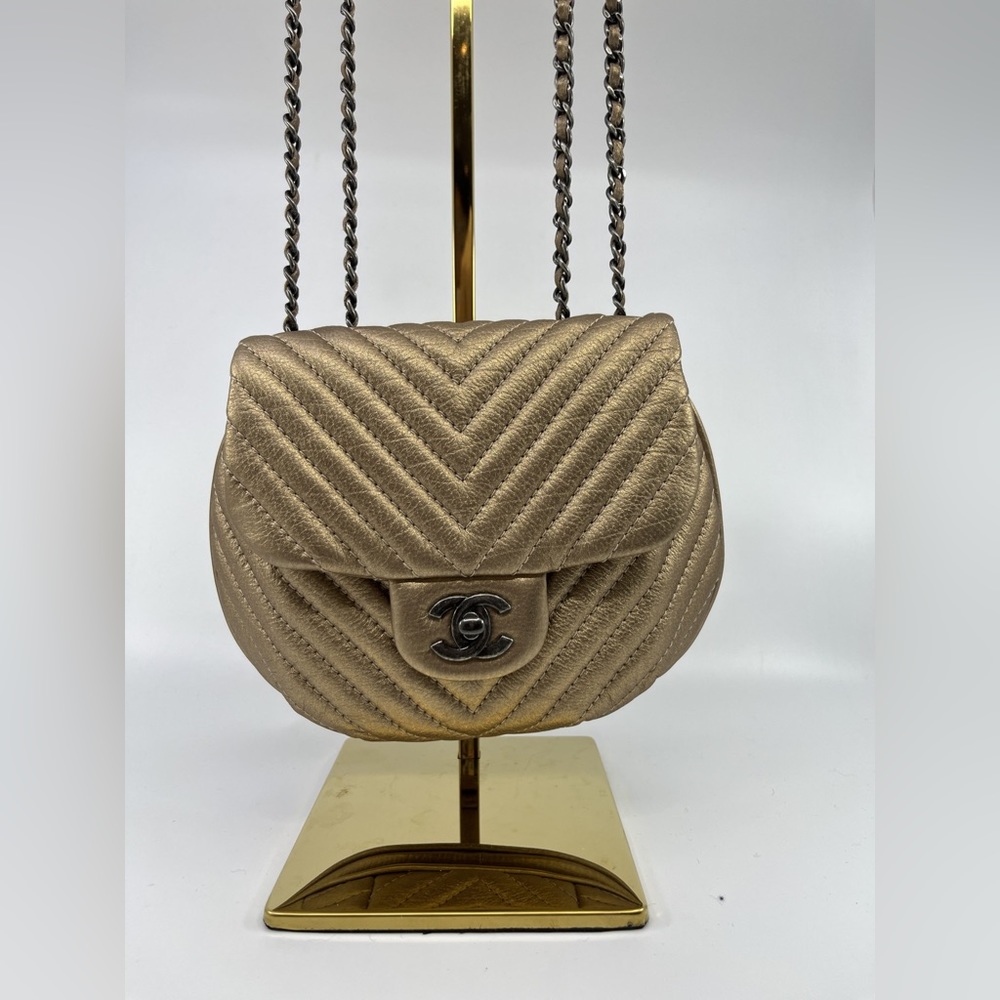 Chanel 2015 Runway Metallic Bronze Chevron Shoulder Bag